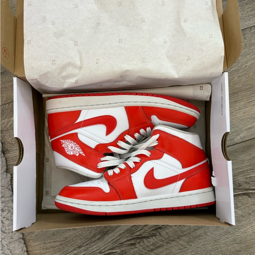 Jordan Women's Shoes Red and White